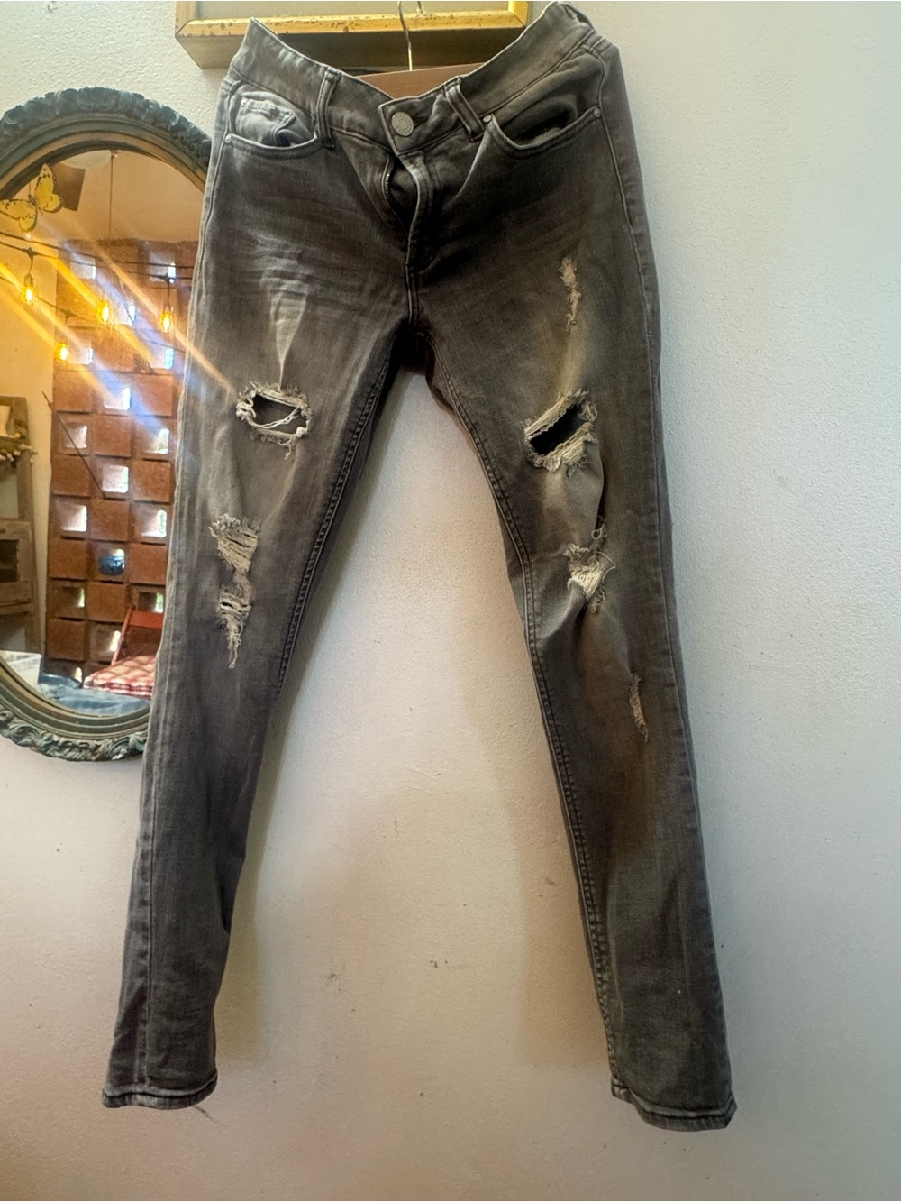 refuge Distressed Gray Skinny Jeans
